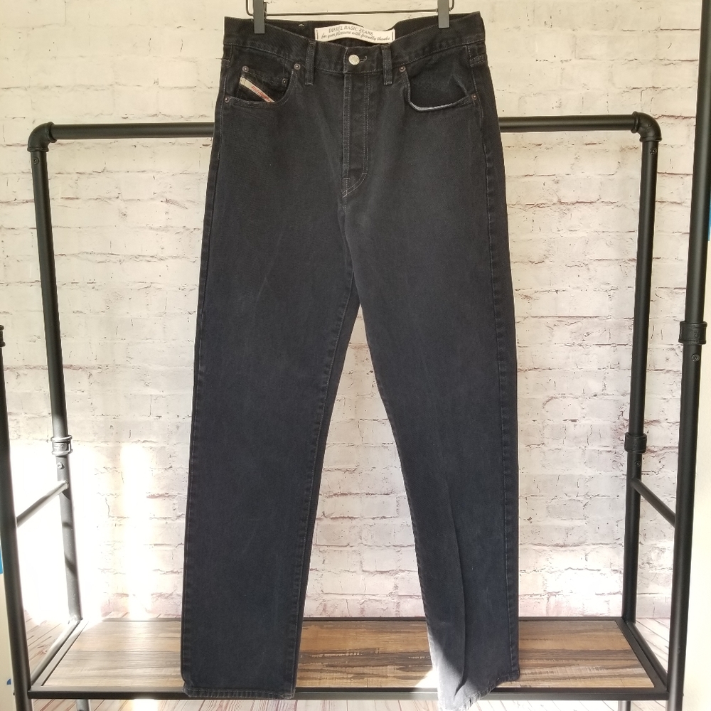 Diesel Basic Cochise 575 Relaxed Button Fly Jeans